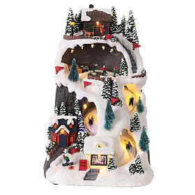 Cenário natalino em miniatura montanha com esquiadores movimento luzes LED 40x24,5x22,5 cm