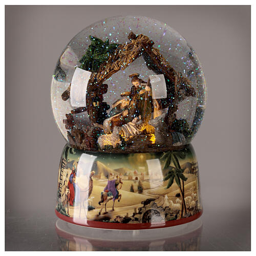 Globo de neve caixa de música natalina a pilha Presépio Menino Jesus glitter 20x15x15 cm 2