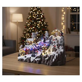 Villaggio Natale funivia pista da sci pattinatori musica luci 40x60x50 cm
