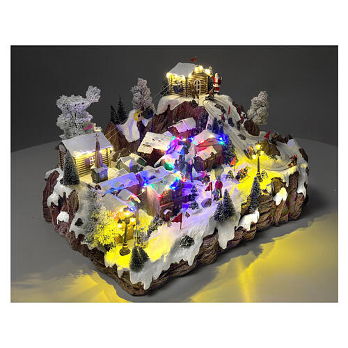 Villaggio Natale funivia pista da sci pattinatori musica luci 40x60x50 cm 6