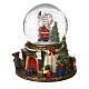 Snow globe with Santa Claus, snow and chimney with LED 20x15x15 cm s3