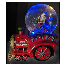 Schneekugel, Zug und Weihnachtsmann mit Geschenkesack, 15x15x10 cm