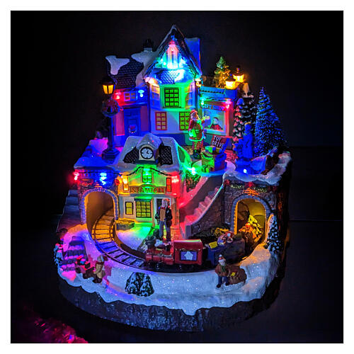 Christmas village toy shop and moving train 25x25x25 cm 2