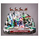 Villaggio montagna innevata Babbo Natale in volo 30x40x30 cm s2