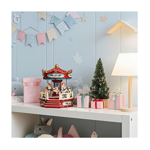 Boîte à musique carrousel de Noël rouge et blanc 25x20x20 cm 2