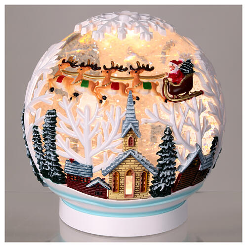 Boule à neige éclairée paillettes traîneau Père Noël 15x15x15 cm 2