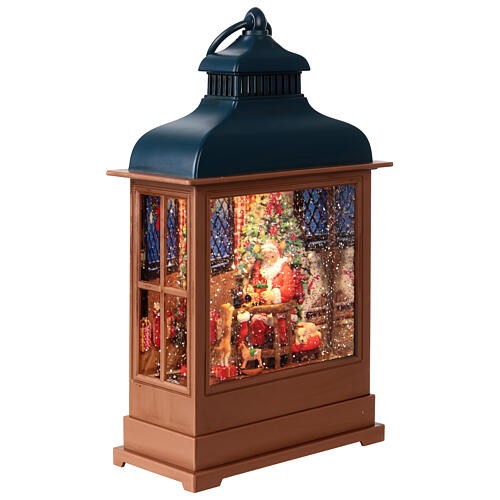 Glitter-Laterne, Weihnachtsmann in der Werkstatt – Musik, Beleuchtung, 29,5 × 16 × 8 cm 3