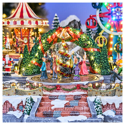 Village de Noël Deluxe Fête foraine en mouvement LEDs colorées 65x60x40 cm 4