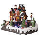 Casa di Natale con pattinatori sul ghiaccio animati 35x20x25 cm s3