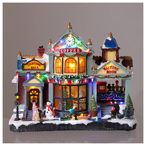 Village de Noël avec gare et boutique de cadeaux lumières et musique 40x20x35 cm 2