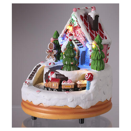 Villaggio di pan di zenzero con treno e luci 20x15 cm 3