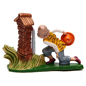 Uomo alla fontana 12 cm presepe