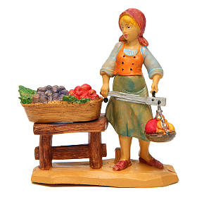 Femme avec fruits 10 cm crèche