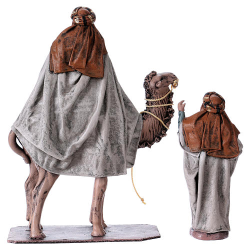 Heilige Könige auf Kamel mit Treibern 14cm Terrakotta und Stoff 10