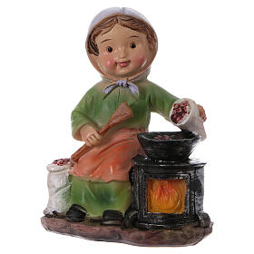 Statuina signora che cucina le castagne per presepi linea bambino 9 cm