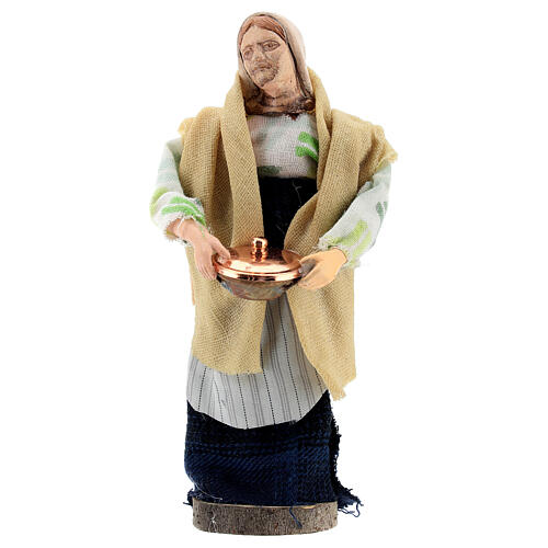 Femme avec casserole terre cuite et plastique crèche de 12 cm 1