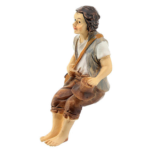 Boy sitting figurine 8 cm nativity in resin 3