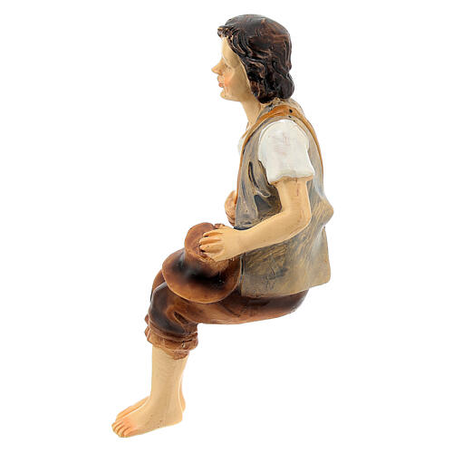 Sitting hiker figurine for 12 cm nativity in resin 4