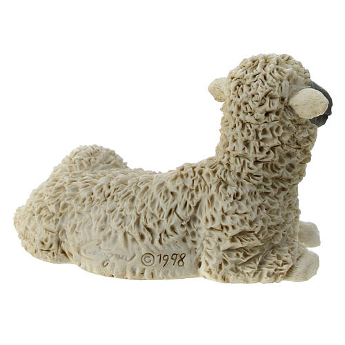 Mouton allongé crèche 16 cm résine 4