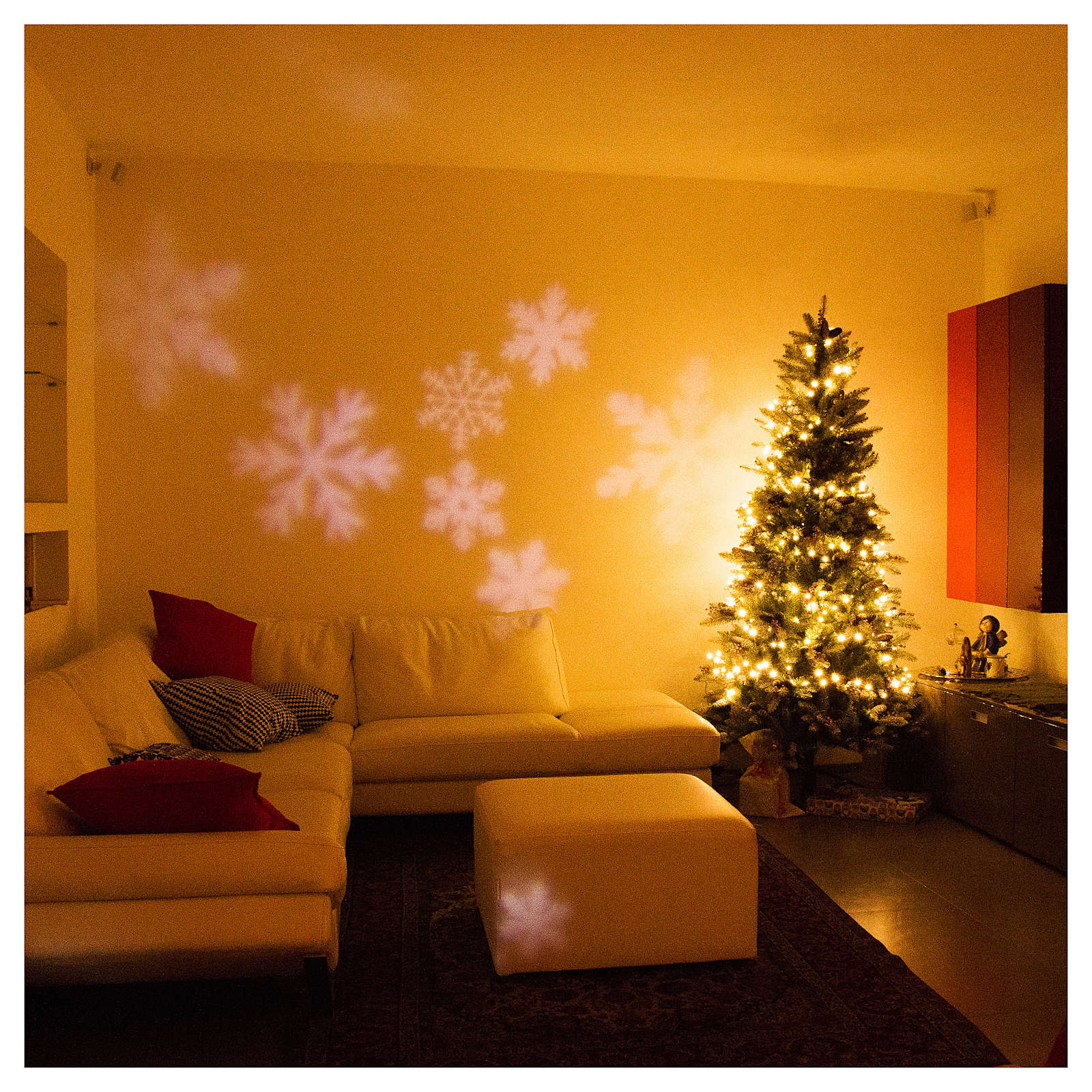 Christmas Lights Projector snowflake, outdoor/indoor ...