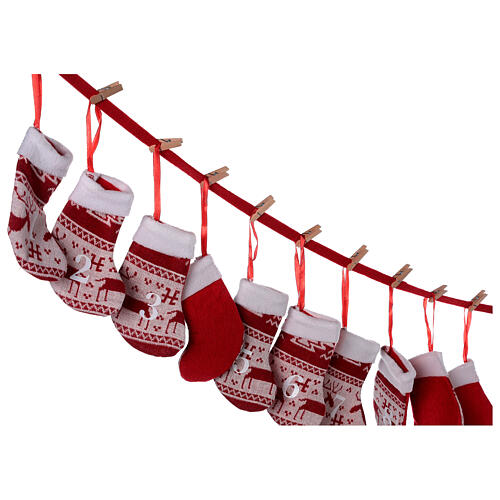 Calendario Adviento calcetines rojos 3