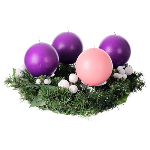 Advent wreath kit with matte spherical candles and white berries of 4 in diameter 1