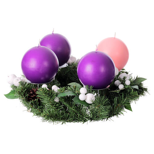 Advent wreath kit with matte spherical candles and white berries of 4 in diameter 4