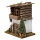 Casa de estilo nórdico com pinheiro 20x20x10 cm para presépio s2