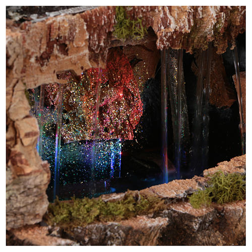 Cueva con torrente y juego de luces 30x30x20 cm para figuras 10-13 cm de altura media 4