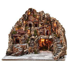 Beleuchtetes Krippendorf mit Grotte und Bach Neapolitanische Krippe, 50x50x60 cm