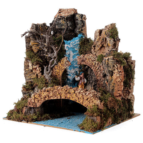 Scena z wodospadem, mostem i pasterzem do szopki 6 cm, 25x25x20 cm 2