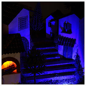 Pueblo con escalera, horno y luces belén 8-9 cm efecto nocturno