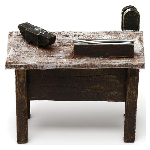 Mini blacksmith workbench with tools, 12 cm nativity 5x10x5 cm 4