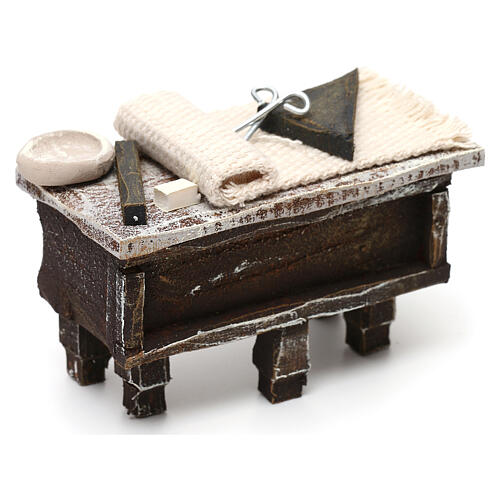 Miniature tailor cutting table, for 10 cm nativity 5x10x5 cm 3