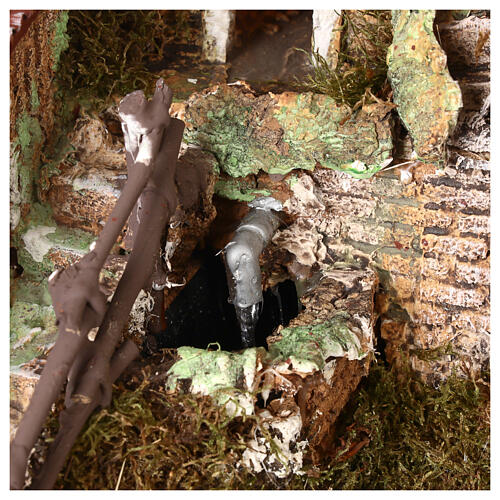 Osada z postaciami 6 cm, fontanną i światłami efekt nocny 7