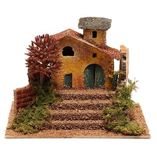 Casolare con albero e scalinata per presepe di 6 cm 1