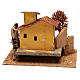 Casolare con albero e scalinata per presepe di 6 cm s4