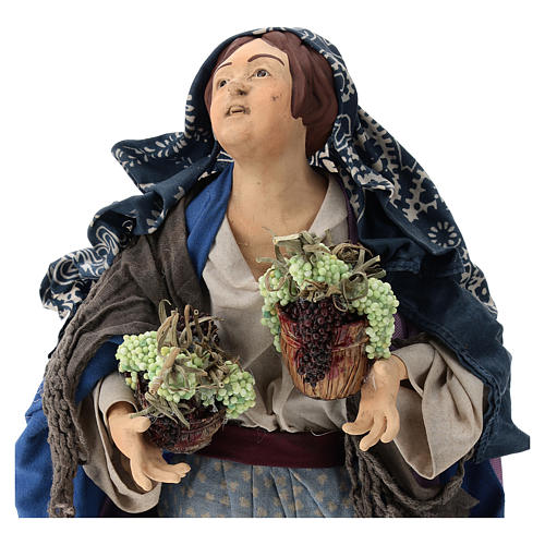 Donna con due cesti d'uva per presepe Napoli stile '700 di 35 cm 2