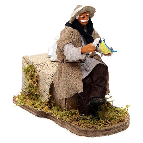 Ruchomy mężczyzna siedzący z papugą, do neapolitańskiej szopki, 12 cm 3