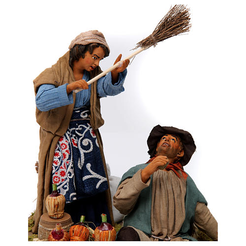 Animated woman beating her drunken husband Neapolitan Nativity 30 cm 2