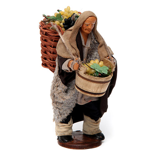 Hombre con cestas de uva para belén napolitano de 12 cm de altura media 3