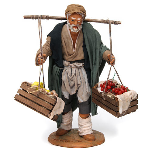 Homem com duas cestas de frutas e verduras para presépio napolitano com peças de 30 cm de altura média 1