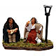 Couple sitting under a lamppost for Neapolitan Nativity Scene 10 cm s1