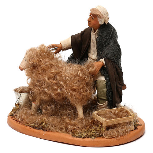 STOCK Man grooming sheep, Neapolitan Nativity scene 14 cm 3