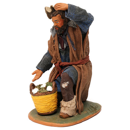 STOCK Kneeled man with basket, Neapolitan Nativity scene 30 cm 3