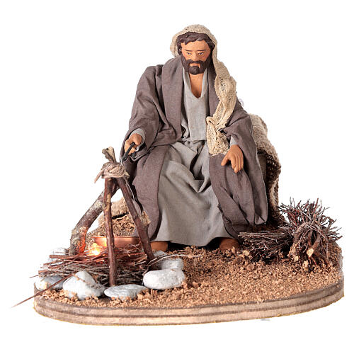 Animated farmer shoveling hay, 12 cm Neapolitan nativity scene 1