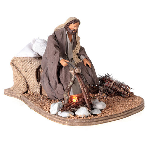 Animated farmer shoveling hay, 12 cm Neapolitan nativity scene 3