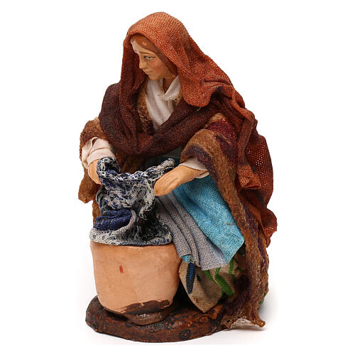Kneeled woman washing clothes 12 cm Neapolitan Nativity Scene 2