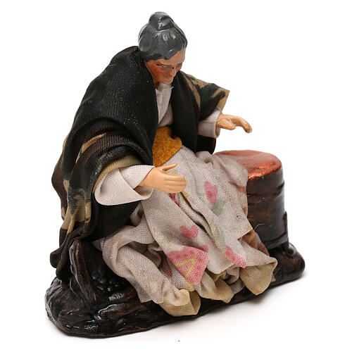 Kobieta piekąca kasztany, szopka neapolitańska 12 cm 3