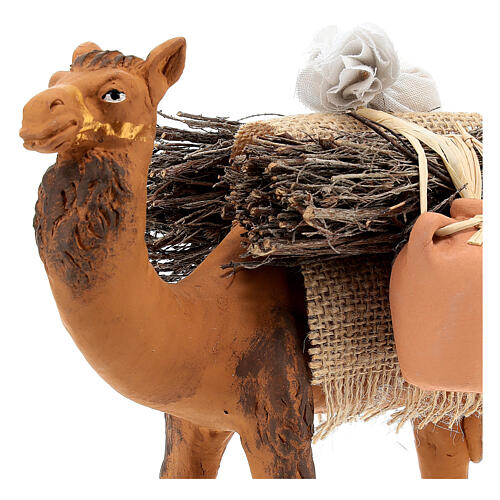 Kamel aus Terrakotta mit Säcken und Krügen Neapolitanische Krippe, 12 cm 2